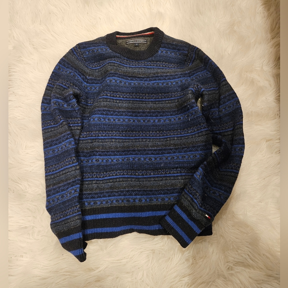Tommy Hilfiger women's wool sweater size xs